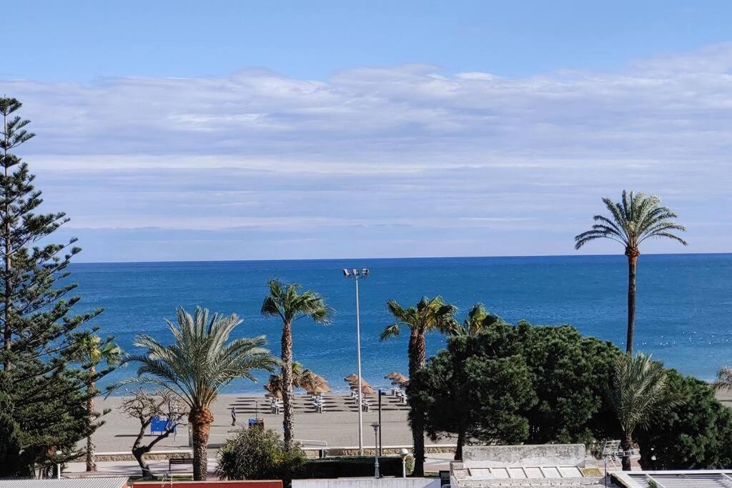 Precioso Apartamento Frente A La Playa Torre Del Mar Exterior foto